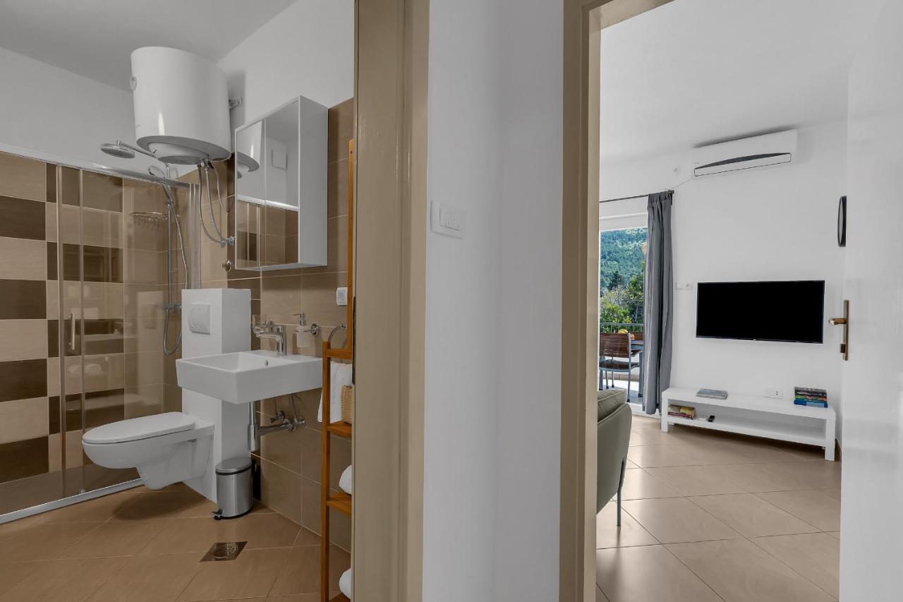 זאוסטרוג Apartments Barbaric מראה חיצוני תמונה